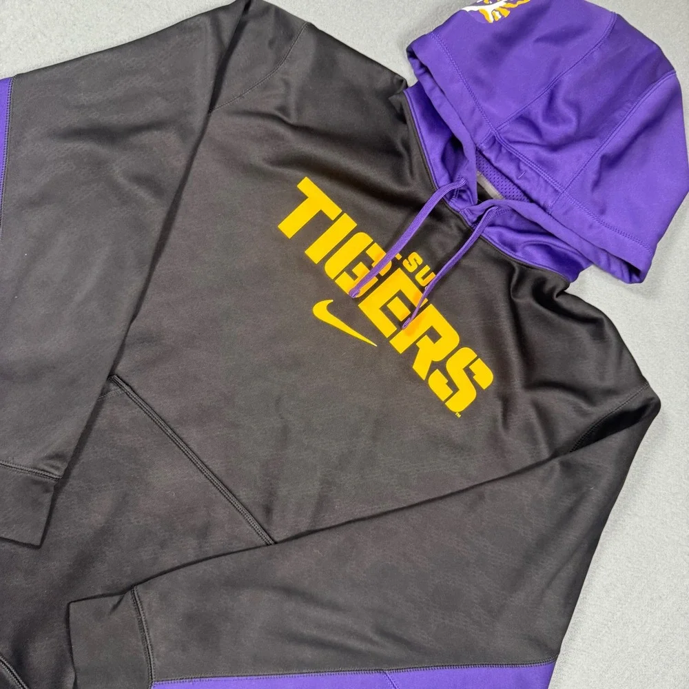 Nike LSU Tigers Therma-FIT Hoodie Mens XL Black Purple Colorblock Sweatshirt